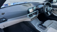 BMW 3 Series 320i xDrive M Sport 4dr Step Auto Petrol Saloon